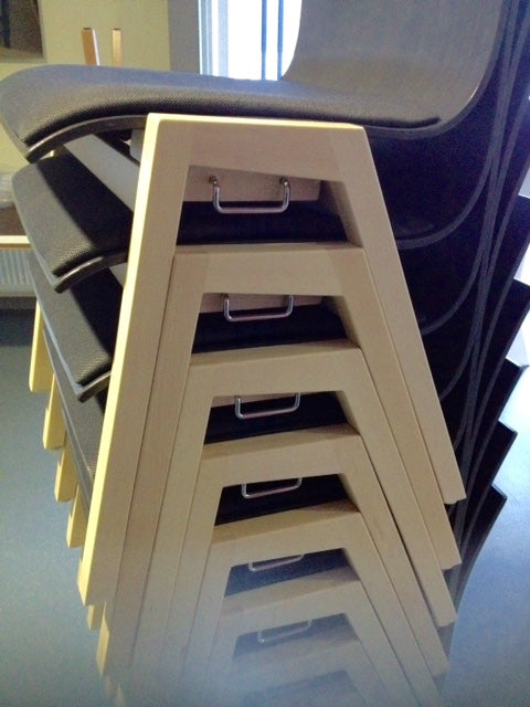 Lavabis stacking chair Upholstered wood without armrests