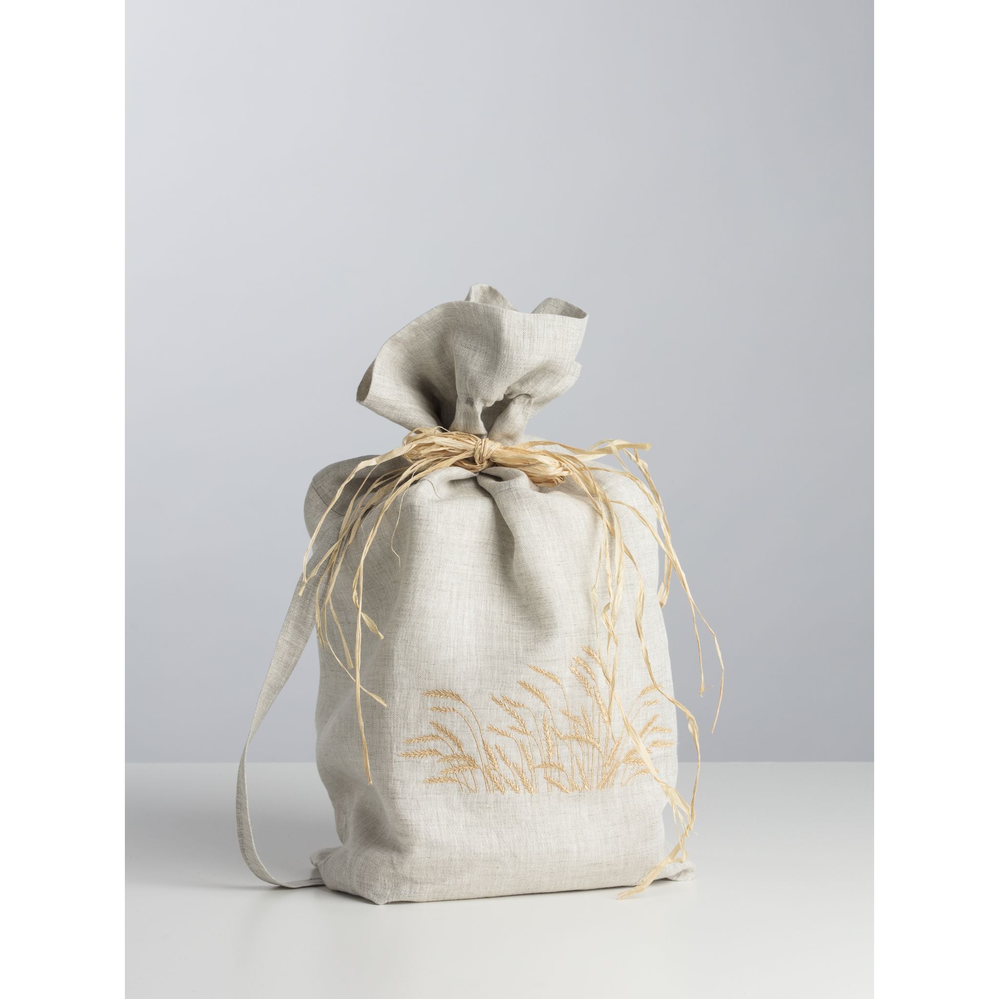 Paper urn with linen bag Hay