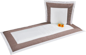 Juego de manta Besta ribete marfil de color