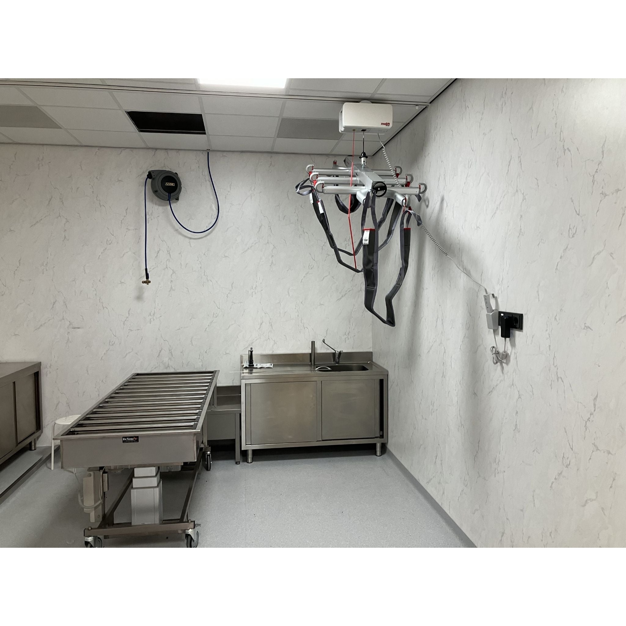 Ceiling lift system incl. installation Price and delivery time on request