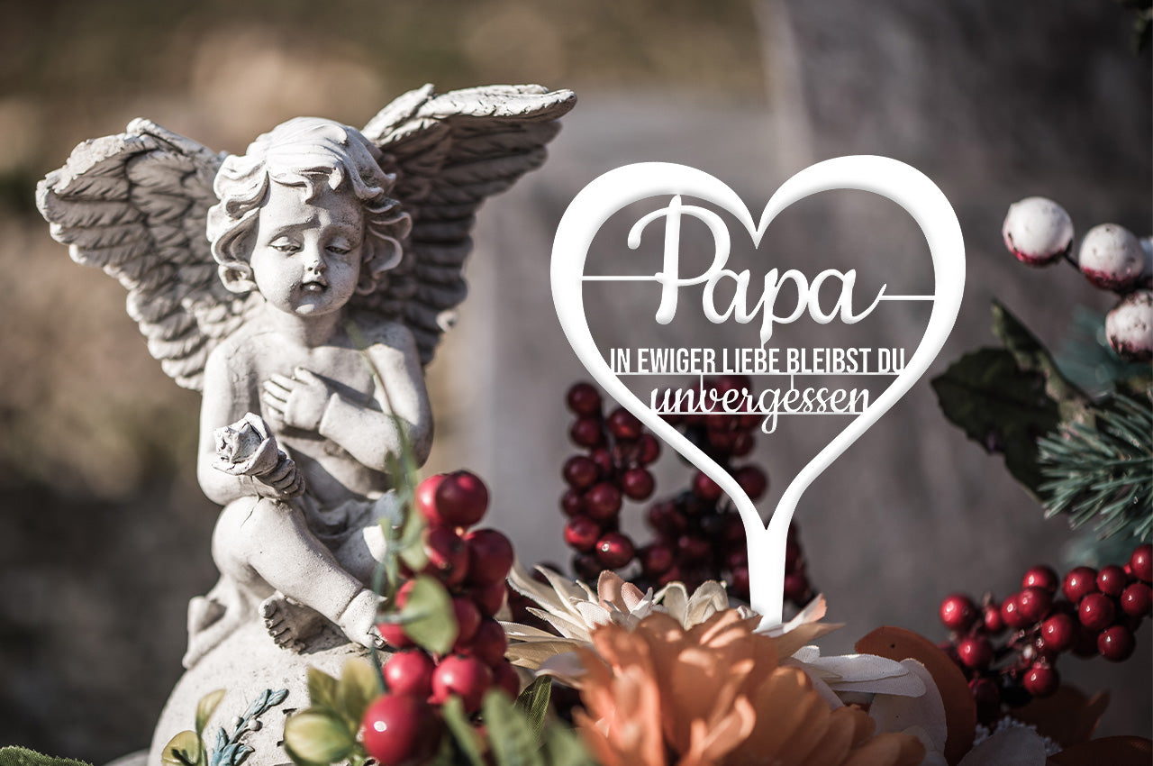 Grave marker "Papa in eternal love you remain unforgotten"