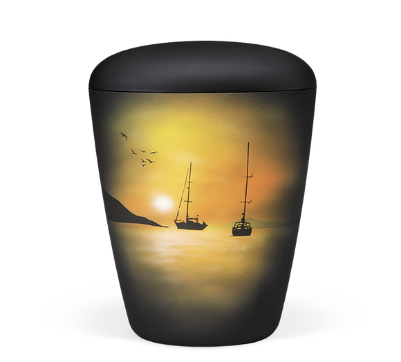 Heiso Exclusive cream white hand-painted organic urn