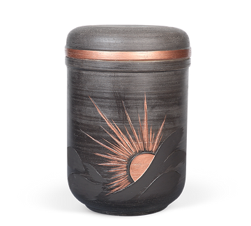 Heiso ceramic urn motif