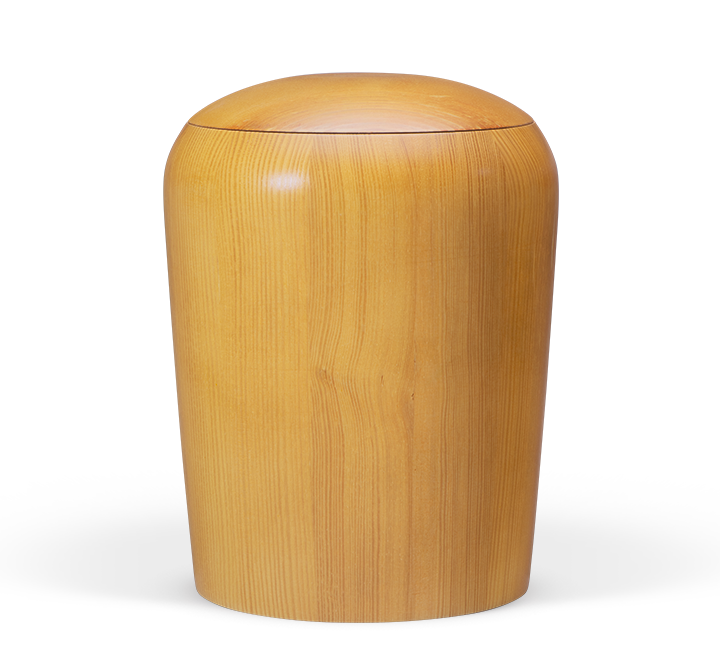 Heiso turned wooden urn