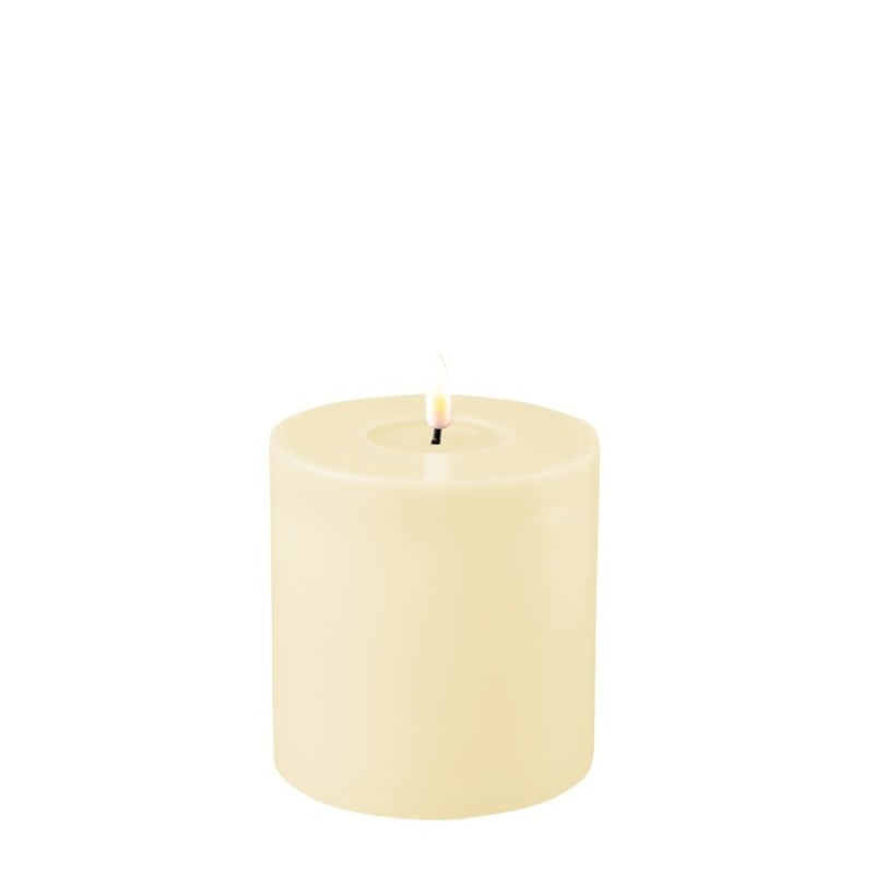 Deluxe Homeart LED Kerze Stumpenkerze Indoor creme