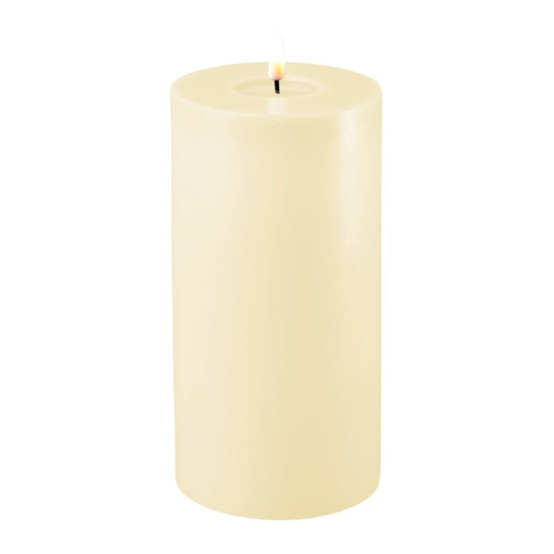Deluxe Homeart LED candle pillar candle indoor cream - 0
