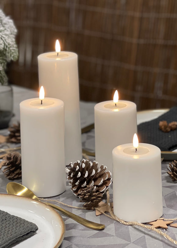 Deluxe Homeart LED Bougie ronde Indoor crème