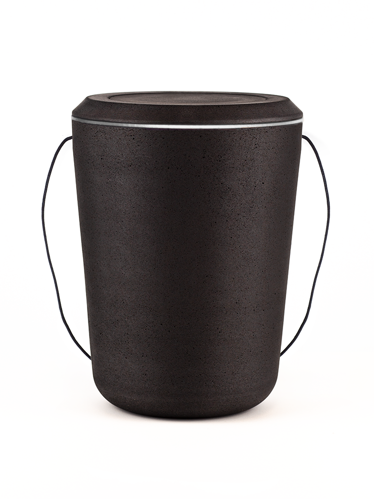 Coal urn with integrated lowering rope