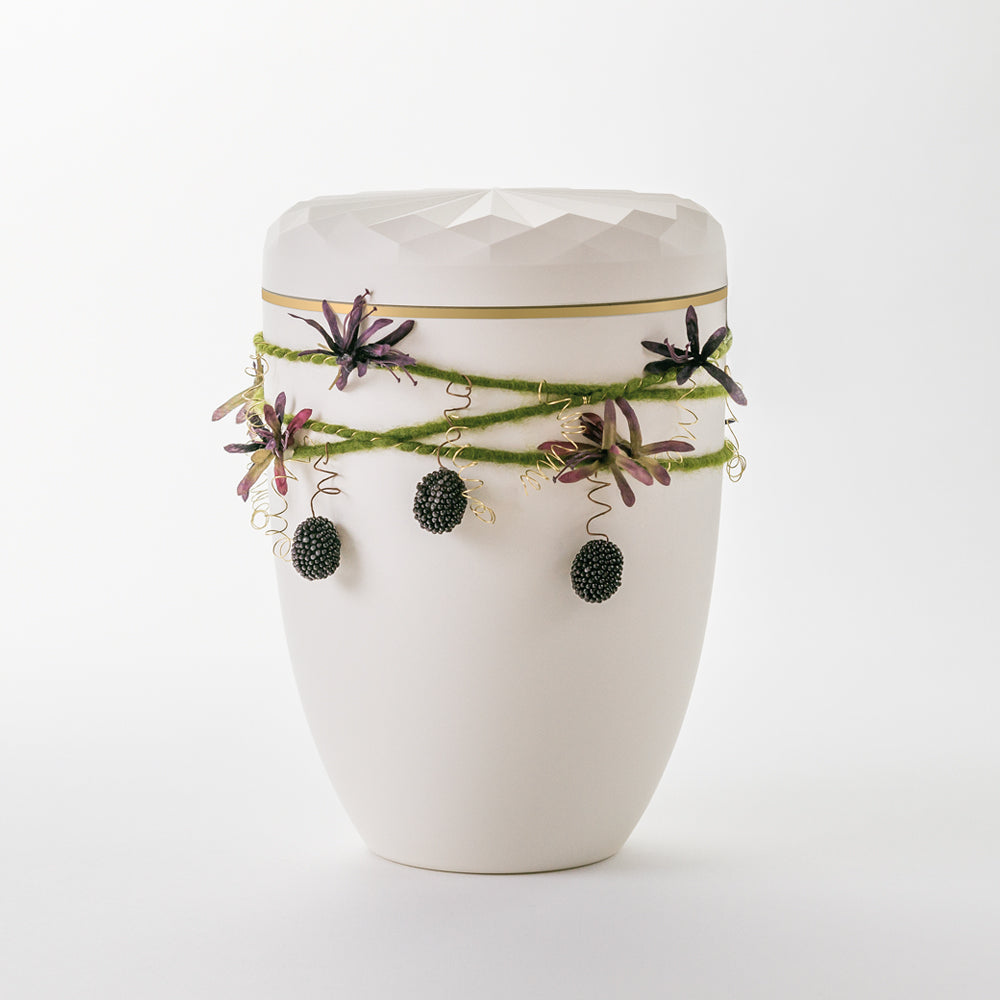 Samosa urn wrap decoration green with berries relief urn