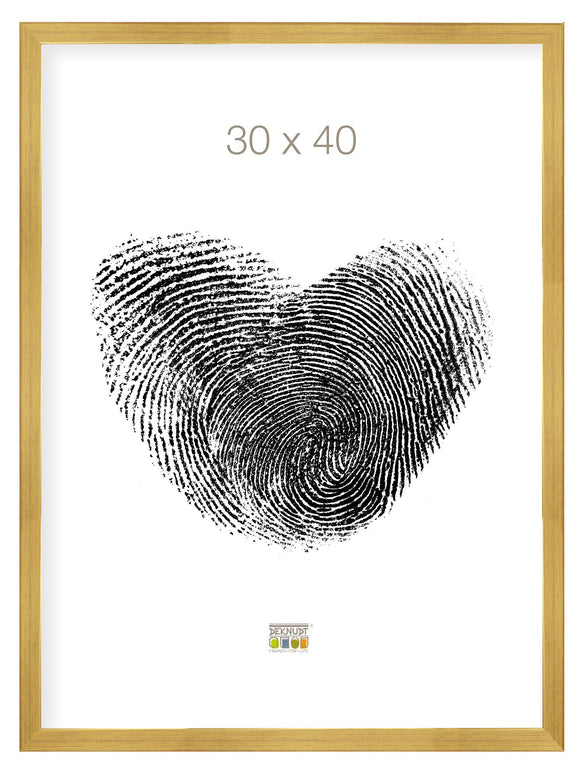 Holzrahmen in Goldfarbe