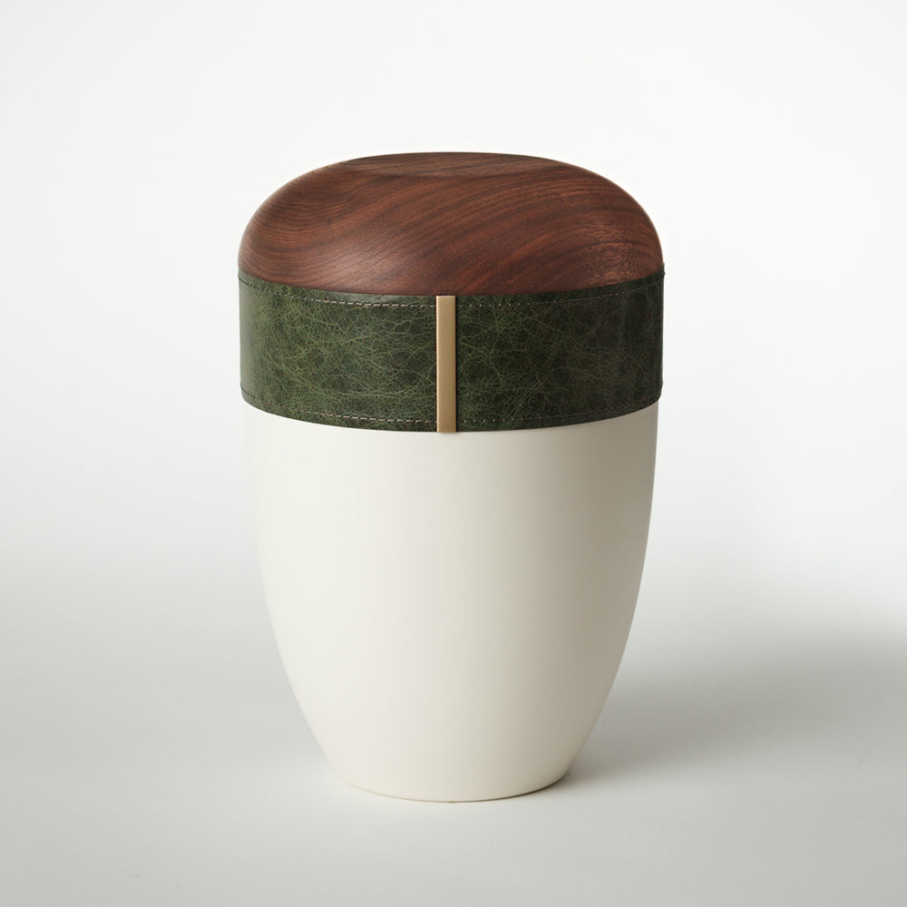 Samosa wood-leather urn emerald
