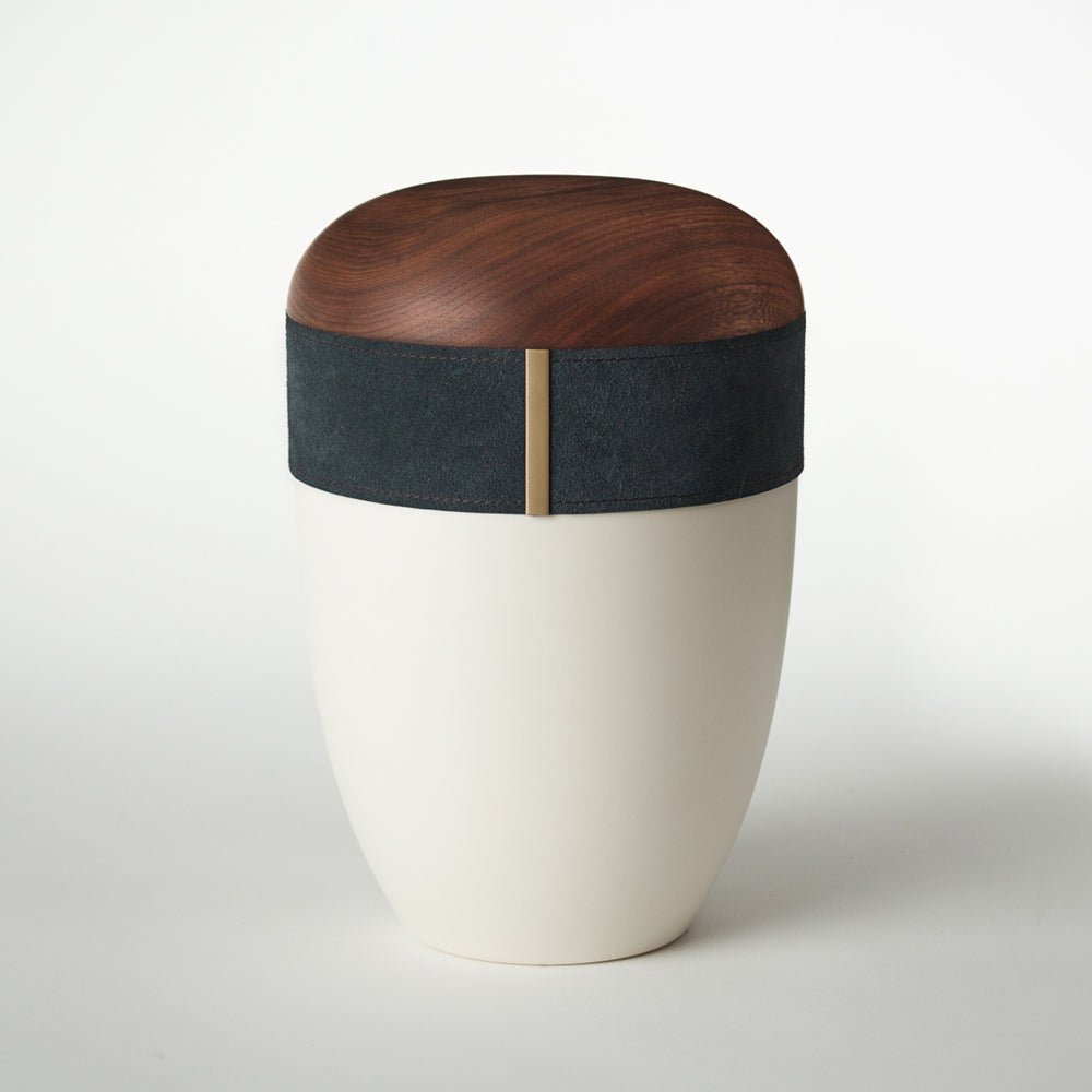Samosa wood-leather urn graphite