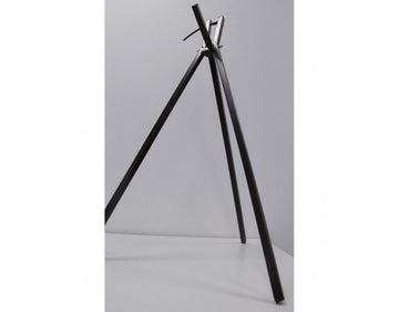 Kranzständer mit flexiblen Klappmechanismus