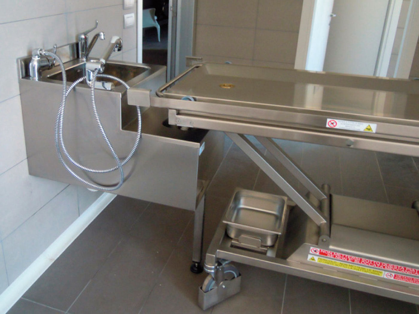 Stainless steel docking station Hand-rinse basin